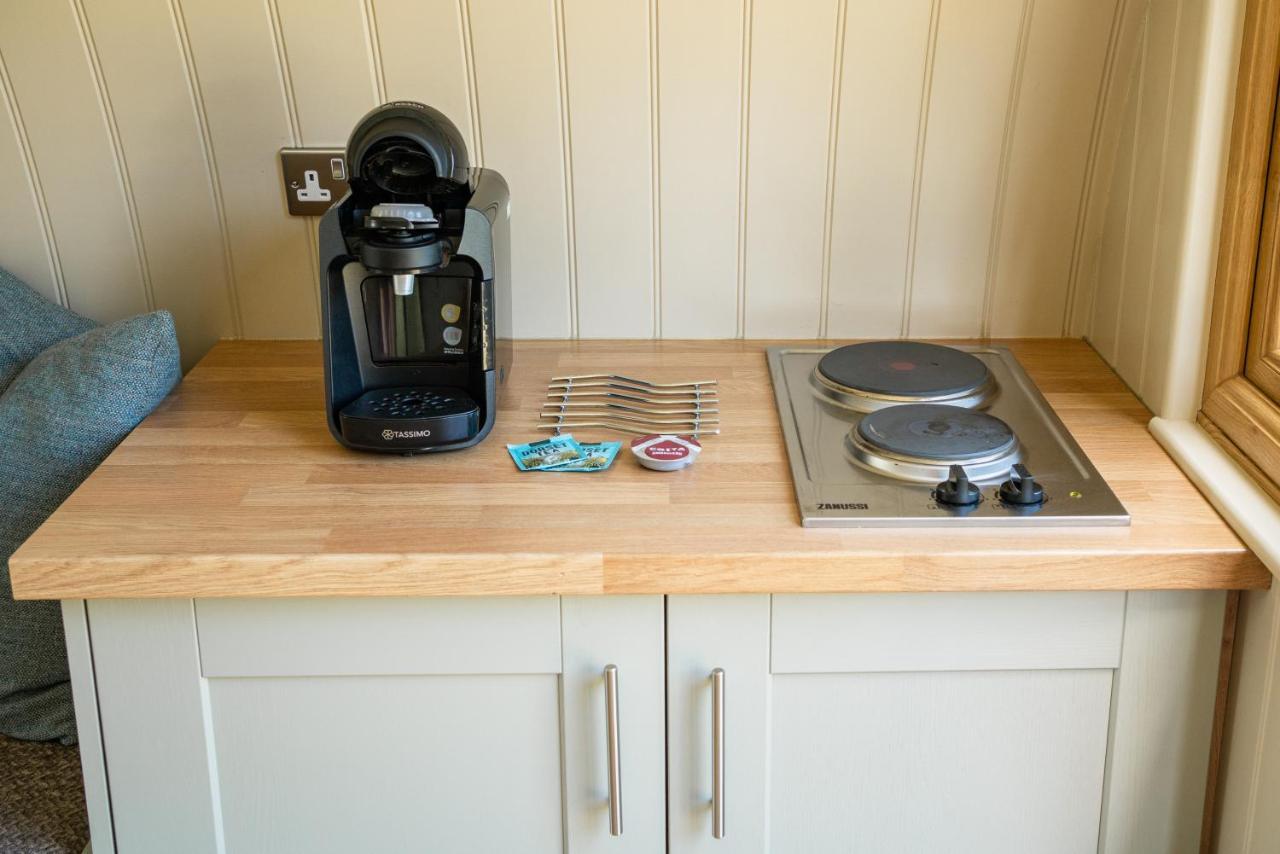 Hotel Glamping At South Lytchett Manor Poole Esterno foto