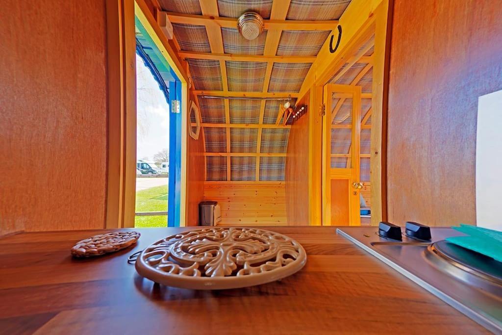 Hotel Glamping At South Lytchett Manor Poole Esterno foto