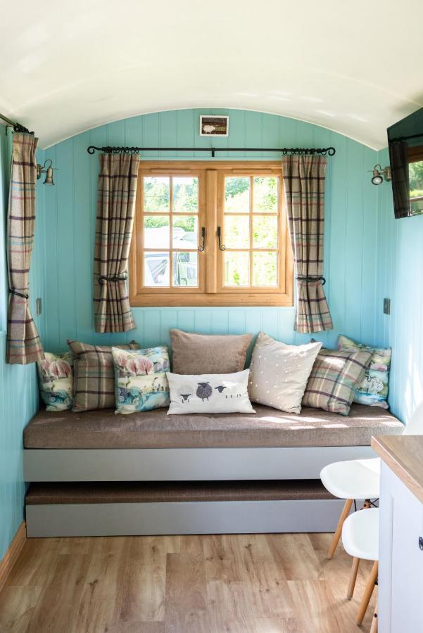 Hotel Glamping At South Lytchett Manor Poole Esterno foto