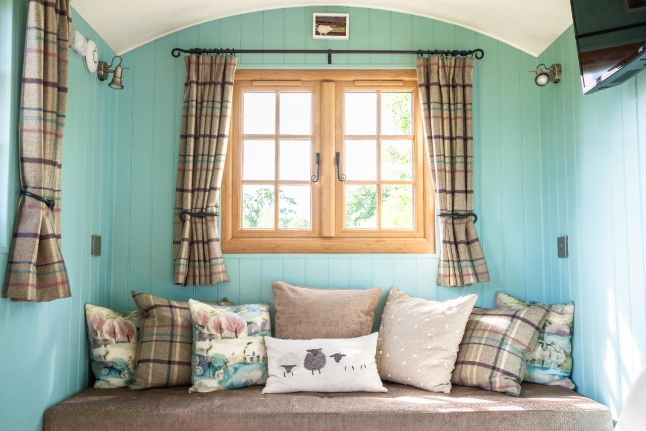 Hotel Glamping At South Lytchett Manor Poole Esterno foto