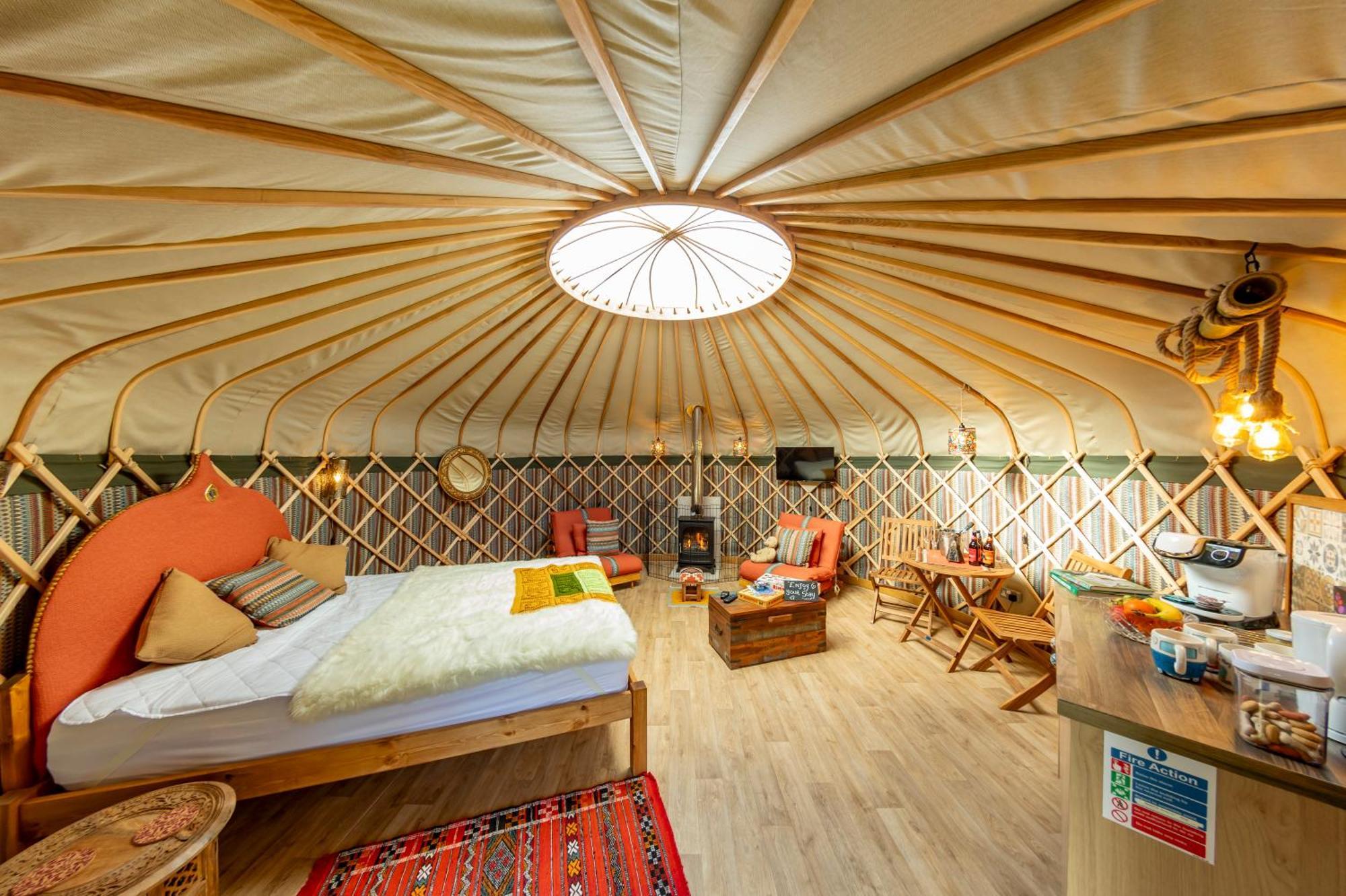 Hotel Glamping At South Lytchett Manor Poole Esterno foto